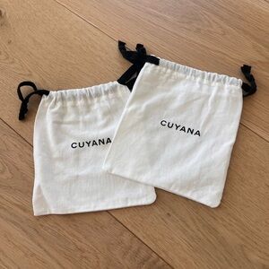 Cuyana Cream Dust Bag, Set of 2. Approx 5.5 x 6”